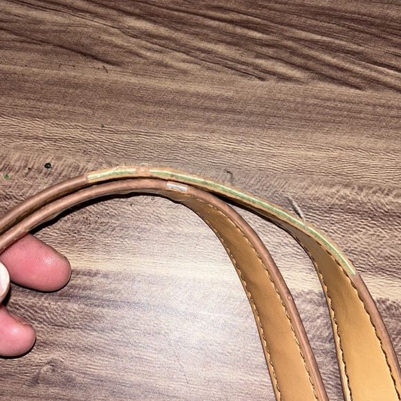 Kenneth Cole reaction, black and white stripes with brown chain handles - Picture 8 of 16